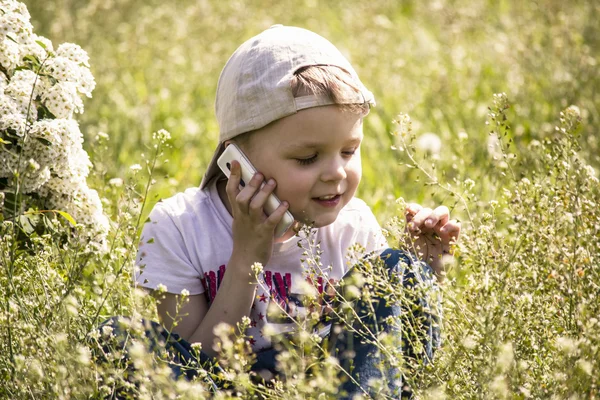 Boy talking on the phone — Stock Photo, Image