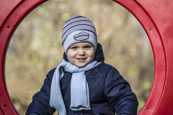 Niño en la calle — Foto de Stock