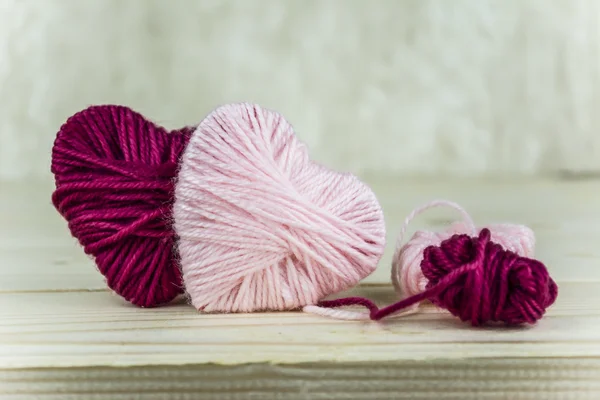 Heart of knitted thread — Stock Photo, Image