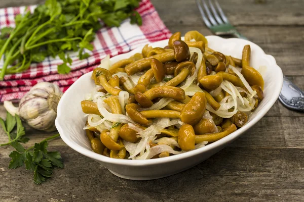 meze Marine mantar ve soğan