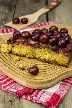 Masada vişneli turta