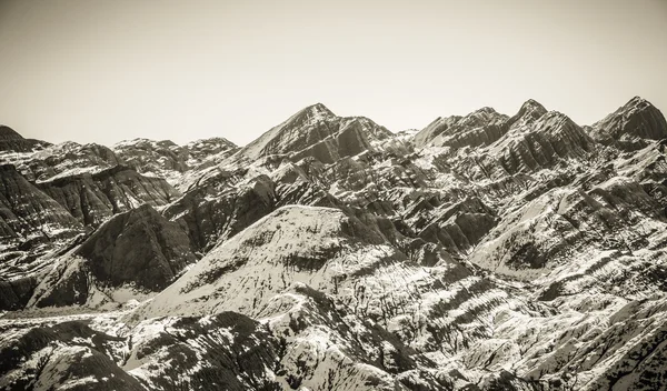 Mountain scenery in black and white — Stock Photo, Image