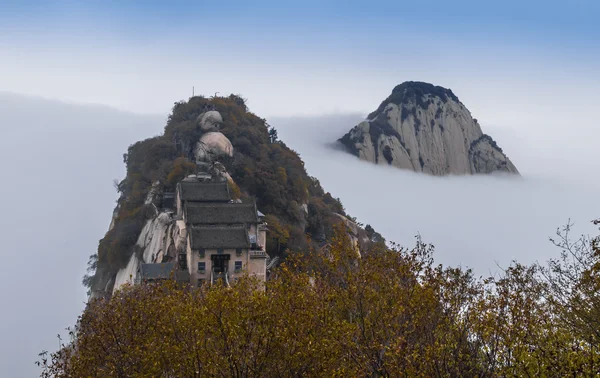 Mount Huang z mgły — Zdjęcie stockowe