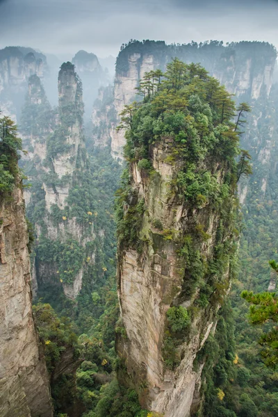 Úchvatná krajina v Zhangjiajie, Čína — Stock fotografie