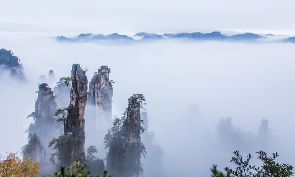 Huangshan geel Mountains, een bergketen in het zuiden van de oostelijke provincie Anhui, oostelijk China. — Stockfoto