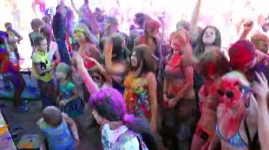 Arkadaşlar Kız orgazm bazı içecekler ile bir gece bir parti, dans