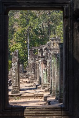 Antik şehir Buda heykelinin berbat