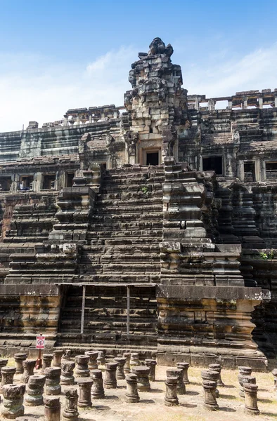 Ancient Bayon castle, Angkor Thom, Cambodia. Vintage. — Stock Photo, Image