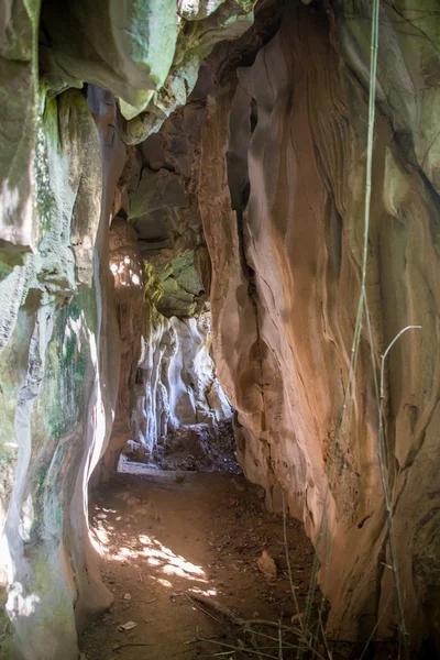 A caverna. Vista magnífica do Devetaki — Fotografia de Stock