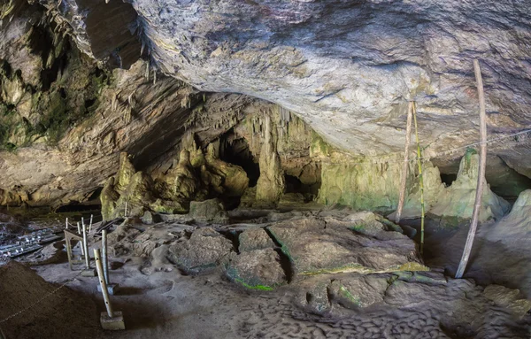 洞窟。Devetaki の壮大な景色 — ストック写真