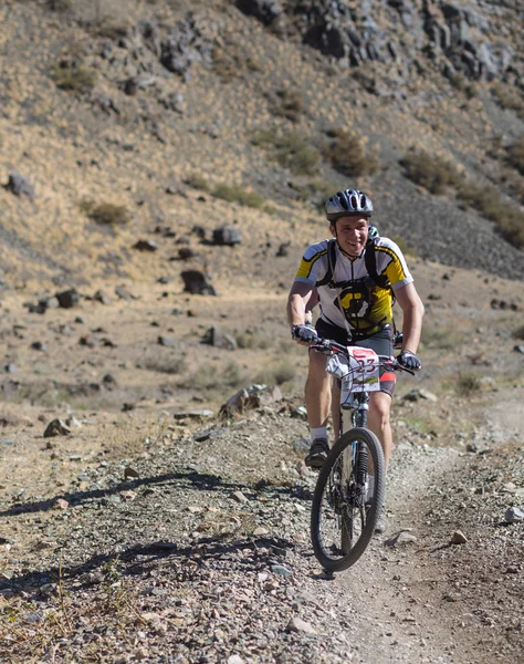 Maratona corrida mountain bike — Fotografia de Stock