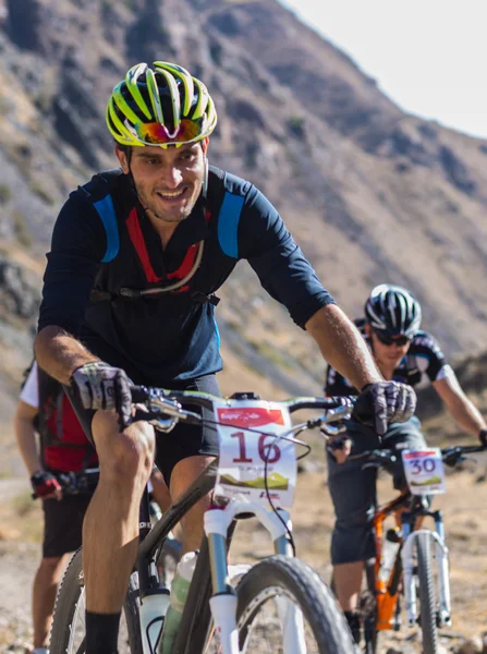 Maratona corrida mountain bike — Fotografia de Stock