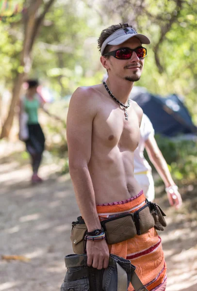 Gente en el festival étnico de verano —  Fotos de Stock