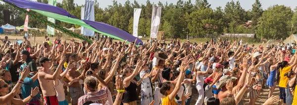 çok sayıda insanlar renkli açık Festivali