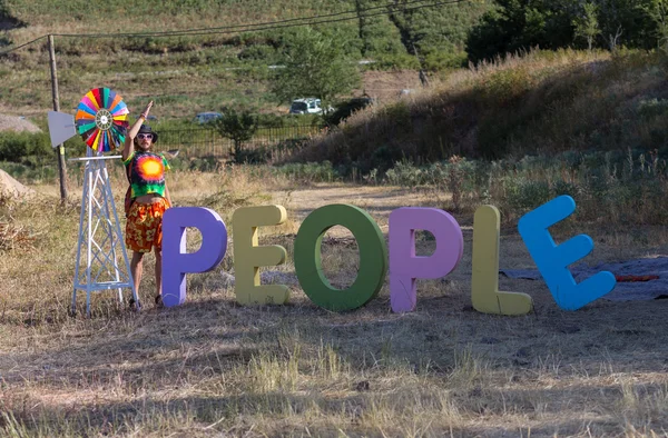 Festival de hippie arc-en-ciel man — Photo