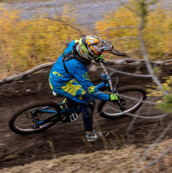 Campeonato cuesta abajo bicicleta —  Fotos de Stock