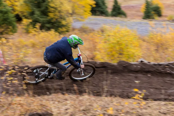 Campeonato cuesta abajo bicicleta —  Fotos de Stock