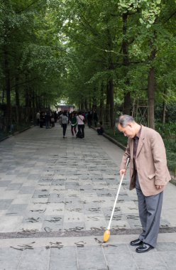 Turistler Çin mekanları ziyaret