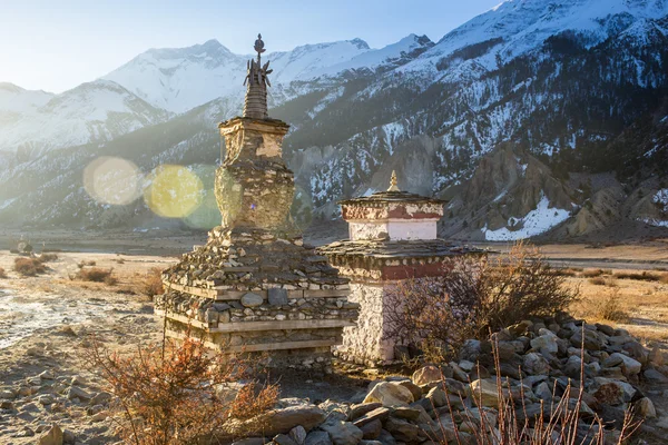 Temple on top of mountain — Stock Photo, Image