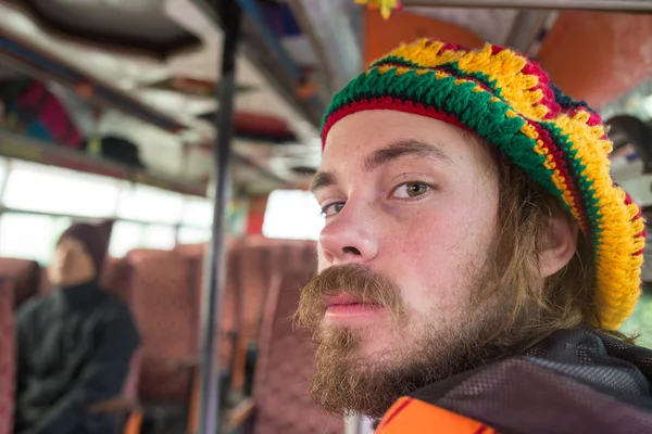 Joven con rastas — Foto de Stock