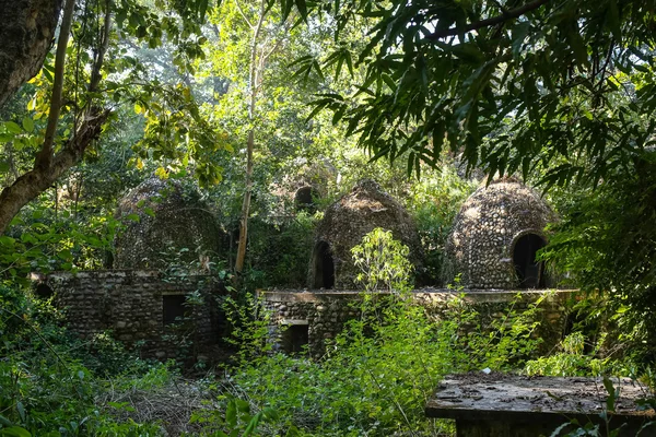 Geruïneerde tempel — Stockfoto