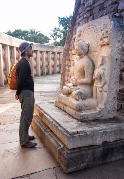 Viajantes no templo indiano — Fotografia de Stock