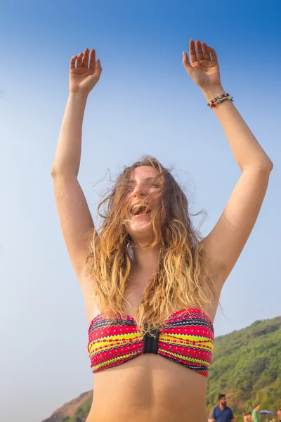 Bella donna in bikini — Foto Stock