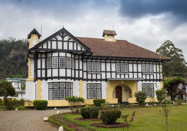 Pitoresk Alsas Colmar şehir meydanında