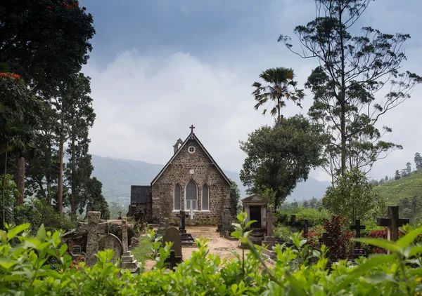 Iglesia gótica en las montañas de Connemara — Foto de Stock