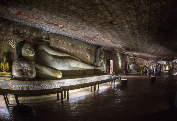 Buddha statyer i dambulla cave temple, srilanka — Stockfoto