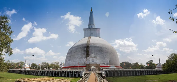 The rear of the Rankoth Vehera, largest Buddhist stupa — Stock Photo, Image