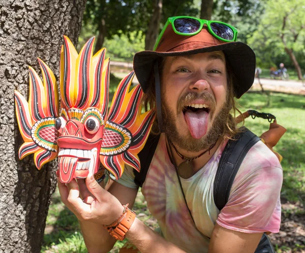 Dogon man met zijn traditionele masker — Stockfoto