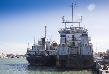 konteyner gemisi alma