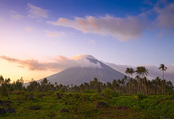 Vulcano Mount Mayon in de Filippijnen — Stockfoto