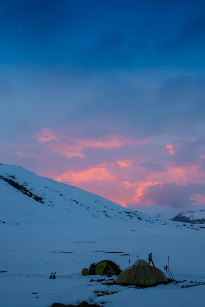 Fantastic winter landscape. Dramatic overcast sky. — Stock Photo, Image