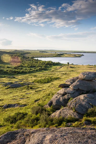 Huge and sharp rocky ridges towards a  mountain panorama — Stock Photo, Image