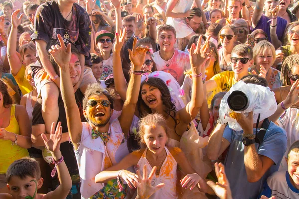 Multitud de personas borrosas — Foto de Stock