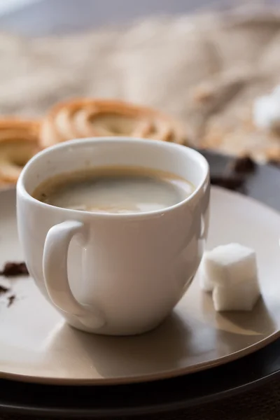 Cup of hot espresso coffee, and cookie — Stock Photo, Image