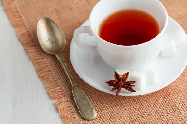 Taza de té con cucharadita —  Fotos de Stock