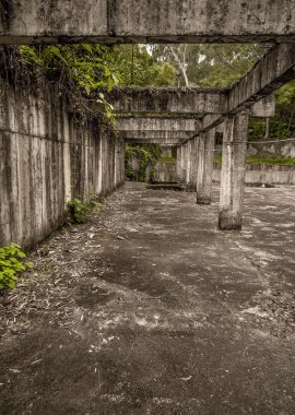 Kıyamet imha fabrika zarar Harabeleri