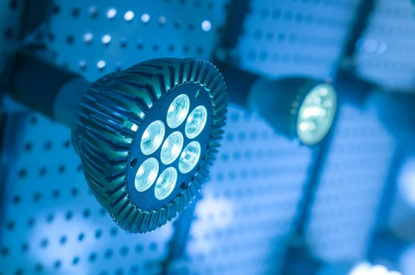 Sommige led-lampen blauwe lichte wetenschap en technologie achtergrond — Stockfoto