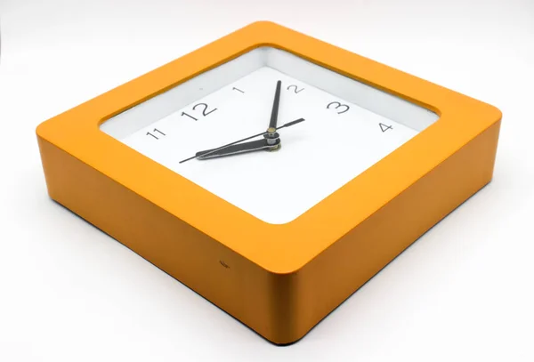 Una Imagen Reloj Pared Aislado Sobre Fondo Blanco — Foto de Stock