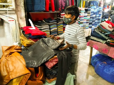 Utter pardesh, Hindistan - Pazar, Noida sektöründeki pazarın resmi - 18 Kasım 2020