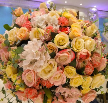 Seçici odaklı bir çiçek resmi