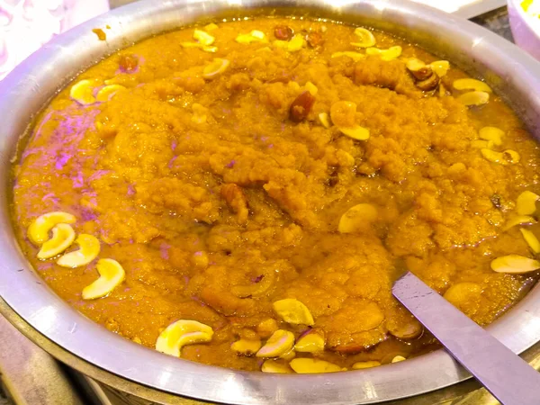 Moong Dal Halwa一种印度甜食 由绿豆或绿豆制成 没有皮 — 图库照片