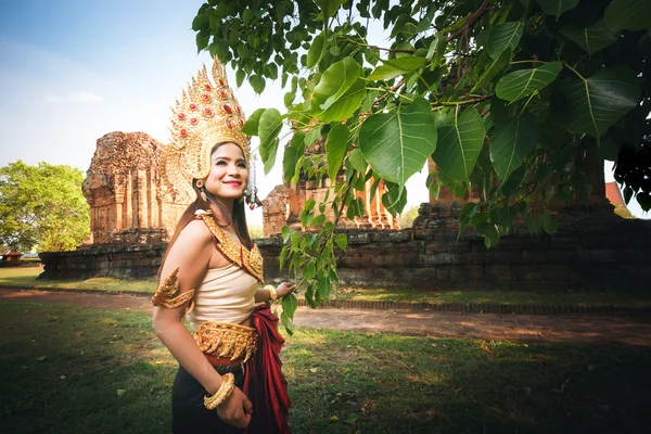 Menina bonita em Apsara — Fotografia de Stock