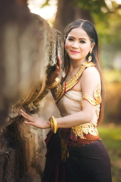 Beautiful Girl in Apsara — Stock Photo, Image