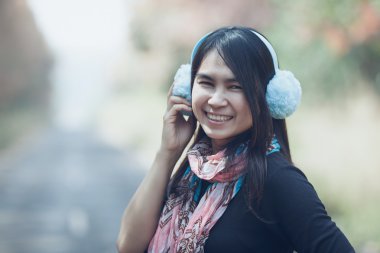 Güzel kadın kış giyim