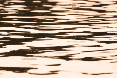 su Nehri yansımalar