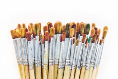 Fırça arka kapatmak